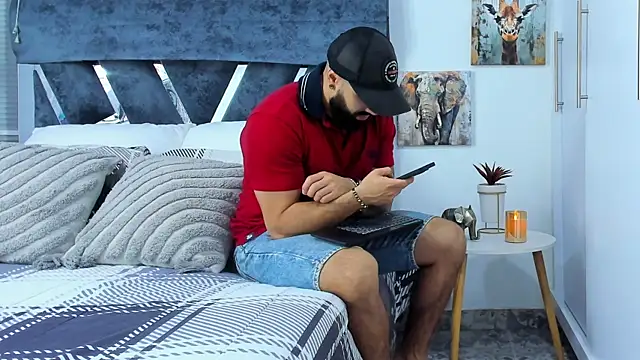 Snapshot of Zack_Froone chatting on August 3, 1:38 pm Zack Froone online show from August 3, 1:38 pm