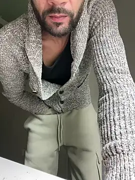 Snapshot of athenphysics chatting on November 11, 10:10 pm athenphysics online show from November 11, 10:10 pm