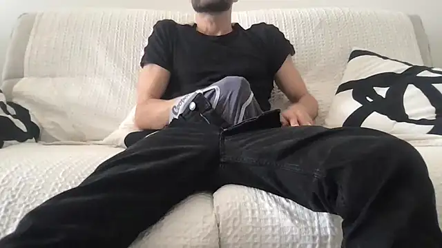 Snapshot of athenphysics chatting on December 18, 12:33 pm athenphysics online show from December 18, 12:33 pm