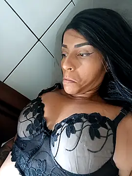 Snapshot of casal7722 chatting on December 17, 10:01 am casal7722 online show from December 17, 10:01 am