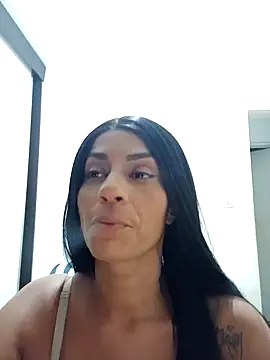 Snapshot of casal7722 chatting on January 5, 1:45 am casal7722 online show from January 5, 1:45 am