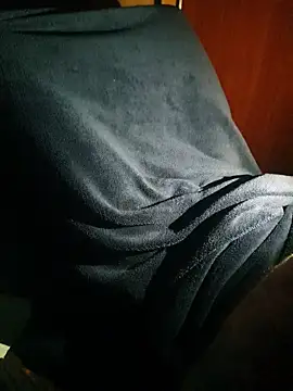 Snapshot of VARGAcz chatting on March 20, 8:19 am VARGAcz online show from March 20, 8:19 am