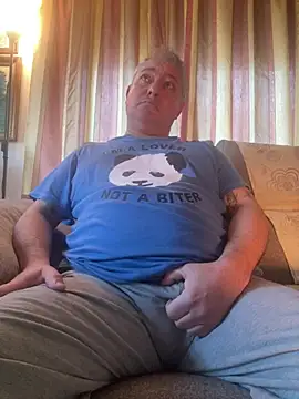 Snapshot of Russirayu chatting on January 17, 7:57 am Russirayu online show from January 17, 7:57 am