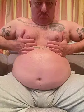 Snapshot of Russirayu chatting on March 9, 4:22 pm Russirayu online show from March 9, 4:22 pm