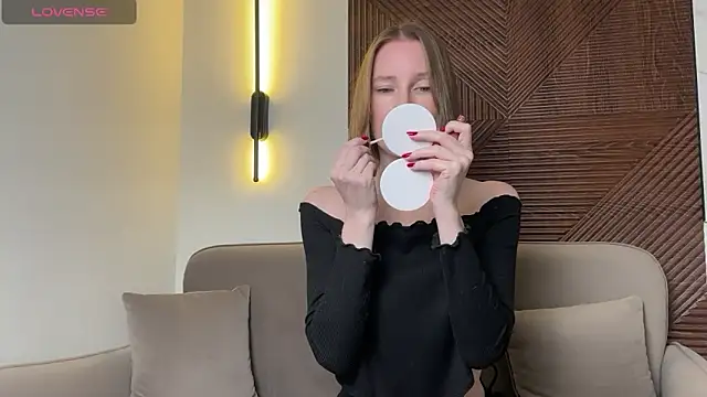 MonikaBos online show from February 27, 8:42 pm