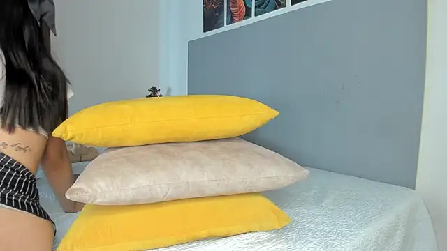  Molly rosse  online show from November 25, 1:00 pm