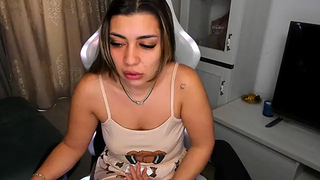 EveEvian online show from January 31, 10:52 am