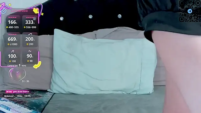 Snapshot of nonawhitemm chatting on November 6, 10:54 pm nonawhitemm online show from November 6, 10:54 pm