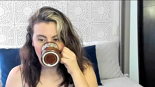 Snapshot of V_monse chatting on January 27, 7:03 pm V monse online show from January 27, 7:03 pm