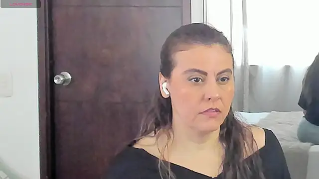 Snapshot of V_monse chatting on July 5, 4:36 pm V monse online show from July 5, 4:36 pm