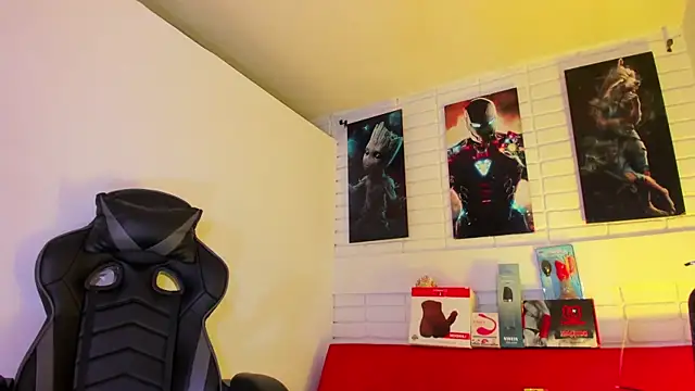 Alahia Rodriguez online show from February 18, 12:28 pm