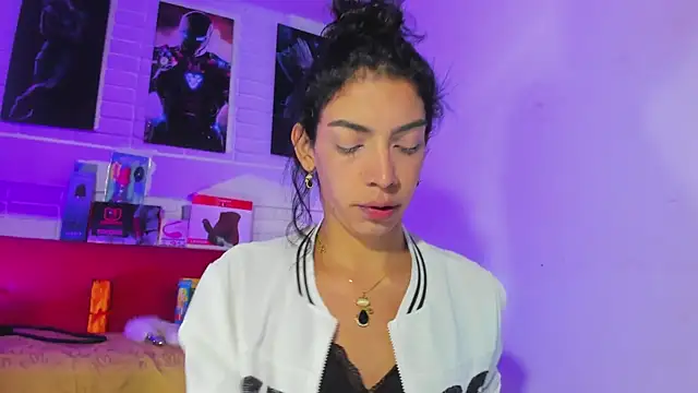 Alahia Rodriguez online show from March 19, 12:34 pm