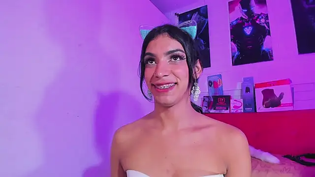 Alahia Rodriguez online show from March 23, 12:58 am