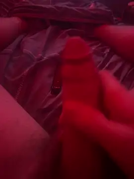 Snapshot of youngTJ chatting on January 1, 10:56 pm youngTJ online show from January 1, 10:56 pm