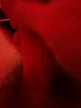 Snapshot of youngTJ chatting on February 18, 10:14 pm youngTJ online show from February 18, 10:14 pm