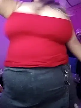 Snapshot of EllisW8 chatting on November 1, 10:45 pm EllisW8 online show from November 1, 10:45 pm