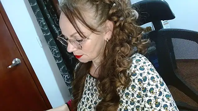 asleycavta online show from November 11, 3:34 pm