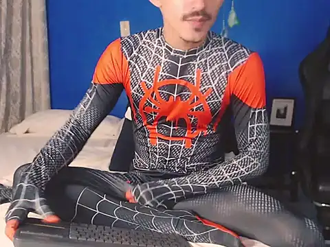 HomeAloneK online show from October 31, 7:37 pm