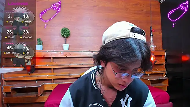 alex 477 online show from January 27, 5:37 pm