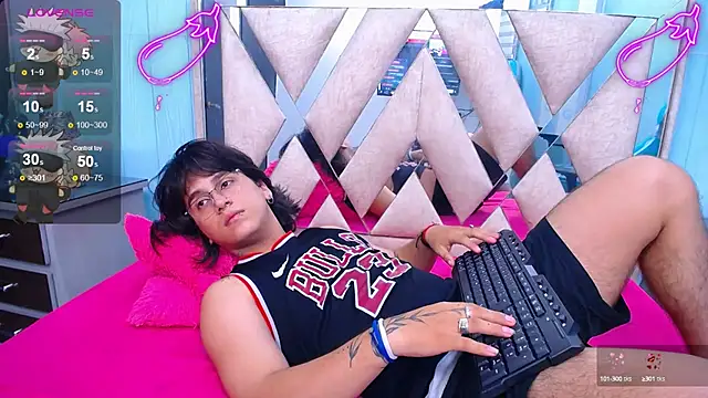 alex 477 online show from March 1, 5:38 pm