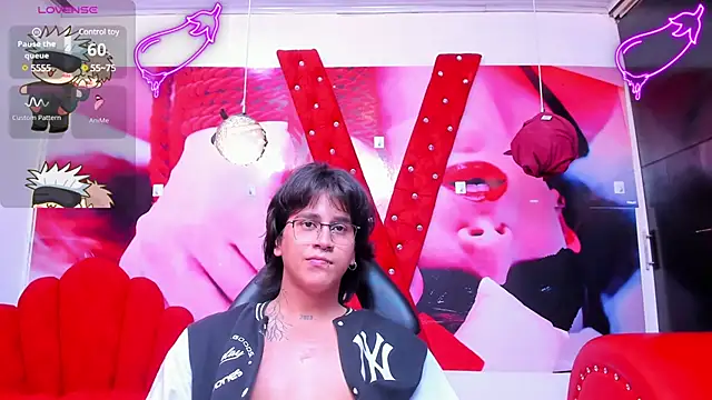 alex 477 online show from March 5, 5:50 pm