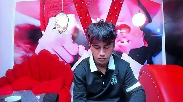 alex 477 online show from September 22, 11:45 am