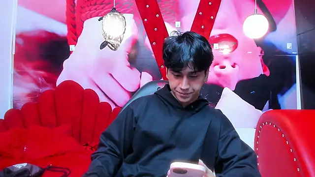 alex 477 online show from October 17, 11:35 am