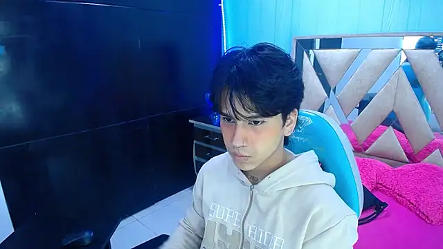 alex 477 online show from November 13, 11:42 am