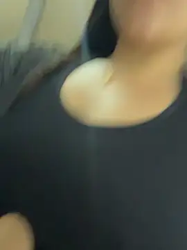 Snapshot of kim_monti chatting on January 10, 12:58 pm kim monti online show from January 10, 12:58 pm