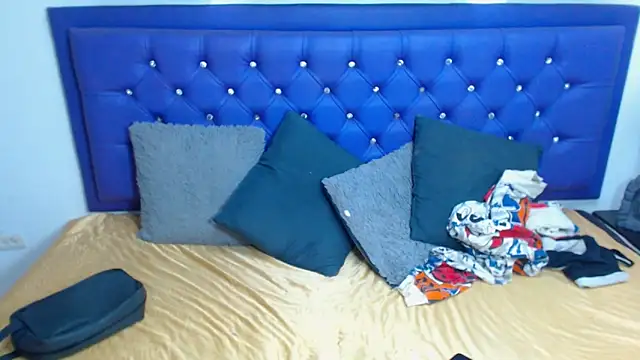 kiwii nasty online show from September 18, 11:18 pm