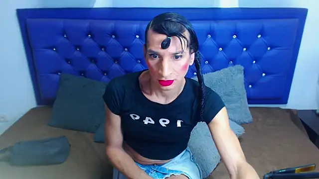 Snapshot of kiwii_nasty chatting on May 6, 11:10 pm kiwii nasty online show from May 6, 11:10 pm