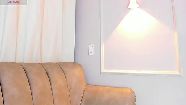 Snapshot of Lia_walton chatting on December 26, 12:05 pm Lia walton online show from December 26, 12:05 pm