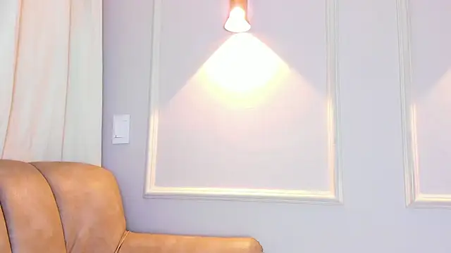 Snapshot of Lia_walton chatting on December 16, 12:21 pm Lia walton online show from December 16, 12:21 pm