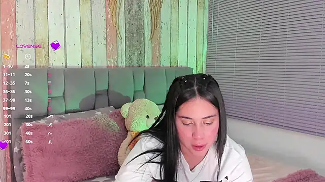 Gigi-bom online show from December 19, 3:07 am