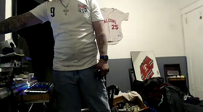 sledge901 online show from February 2, 9:40 am