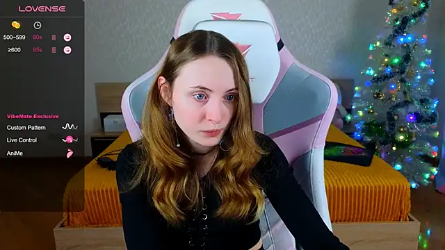 Snapshot of Cowell_Adelina chatting on January 10, 9:22 am Cowell Adelina online show from January 10, 9:22 am