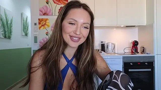 Snapshot of JoanneGG chatting on January 20, 10:18 am JoanneGG online show from January 20, 10:18 am