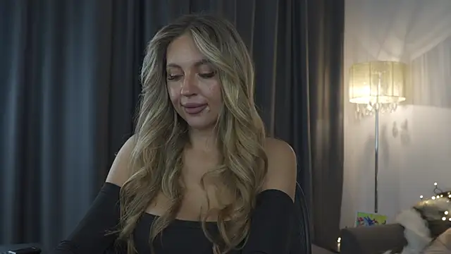 Snapshot of JoanneGG chatting on November 15, 1:47 am JoanneGG online show from November 15, 1:47 am