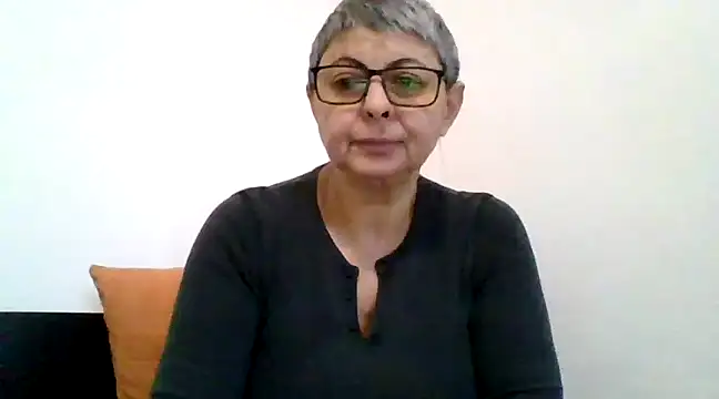 Snapshot of roseblak42 chatting on February 28, 3:15 pm roseblak42 online show from February 28, 3:15 pm