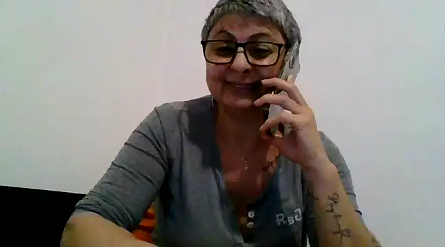 Snapshot of roseblak42 chatting on March 10, 6:01 pm roseblak42 online show from March 10, 6:01 pm