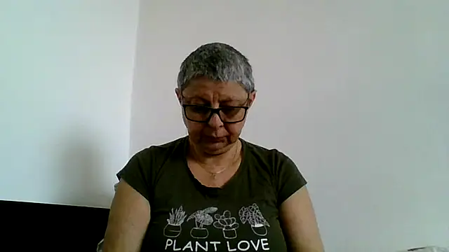 roseblak42 online show from April 29, 12:42 pm
