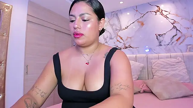 kiana cream online show from January 7, 3:31 am