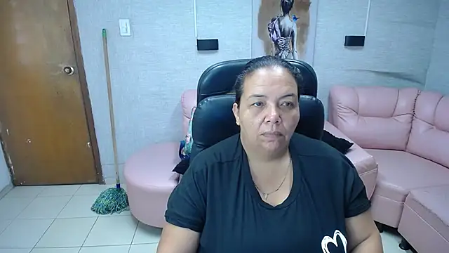 Penelope Nipples  online show from November 25, 11:43 am