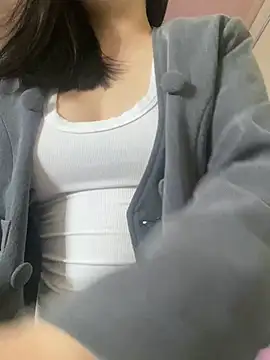 Ruby bear online show from December 19, 6:56 am