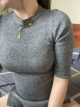 Ruby bear online show from February 12, 4:12 am