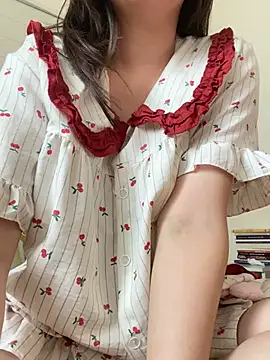 Snapshot of Ruby_bear chatting on June 17, 7:22 am Ruby bear online show from June 17, 7:22 am