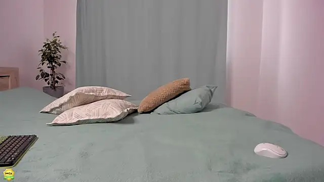 me   ow online show from January 27, 6:41 am