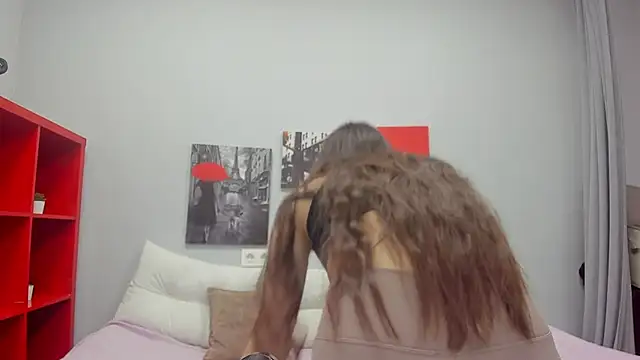 Snapshot of Tiny_JuJu chatting on November 6, 1:17 am Tiny JuJu online show from November 6, 1:17 am