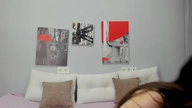 Snapshot of Tiny_JuJu chatting on November 9, 4:55 am Tiny JuJu online show from November 9, 4:55 am