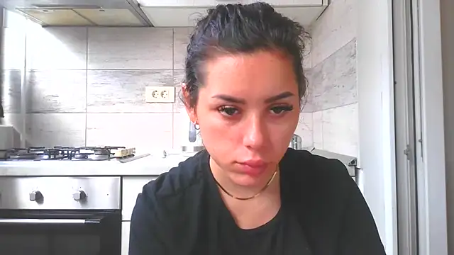 LovelyJulliette online show from November 12, 1:44 pm